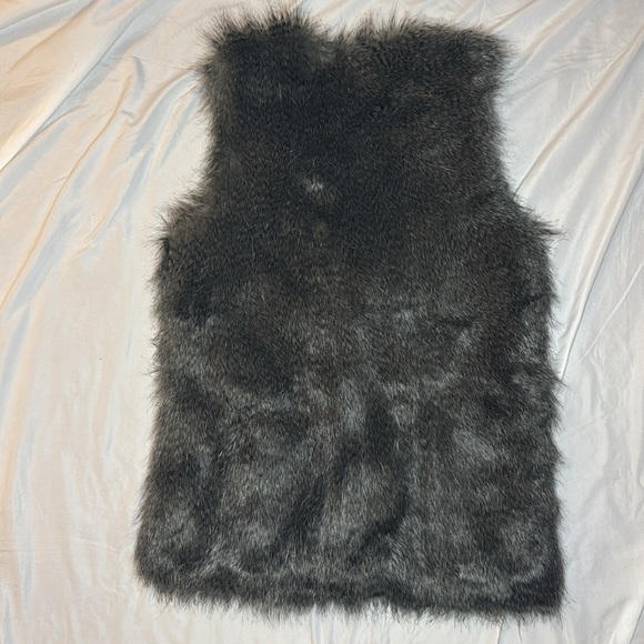 NWT - dynamite faux fur vest size XS-S - Picture 5 of 5